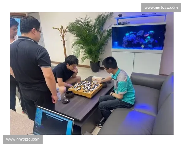 柯洁清华求学坦言自卑：从棋坛巅峰到课堂 “新兵” 的突围