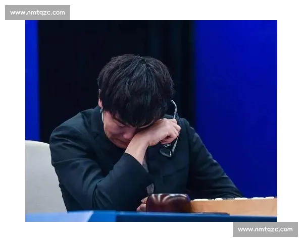 柯洁清华求学坦言自卑：从棋坛巅峰到课堂 “新兵” 的突围